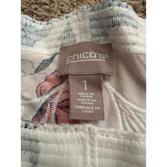 Chico's Embroidered Floral White Knit Lace Top Size 1 US - Picture 8 of 8